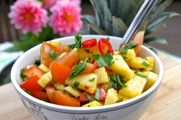 Ananas- og tómatsalsa