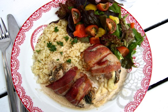 Beikonvafinn mozzarella og basiliku kjúklingur 